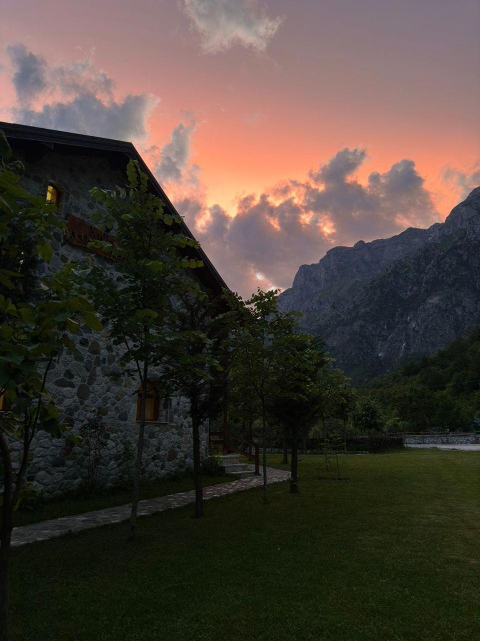 Valbona Relax Hotel Exterior photo